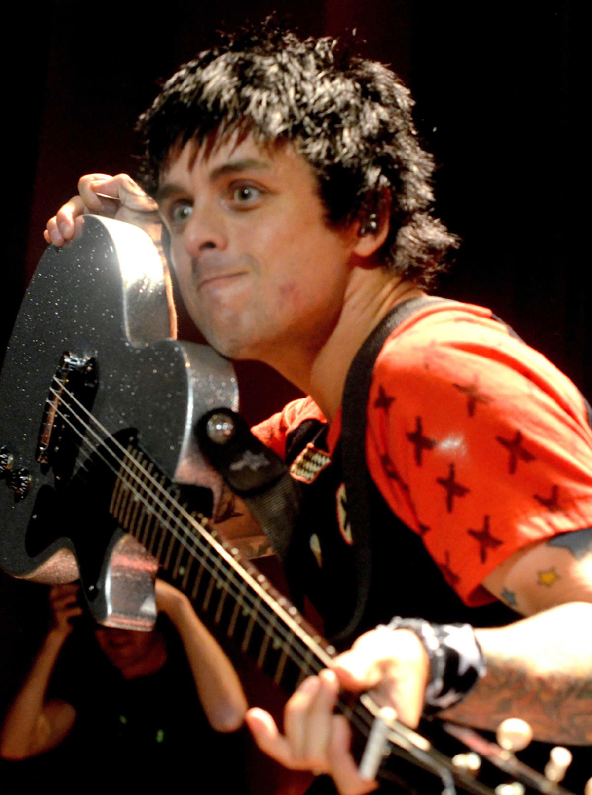 Green Day singer seeking treatment for substance abuse following